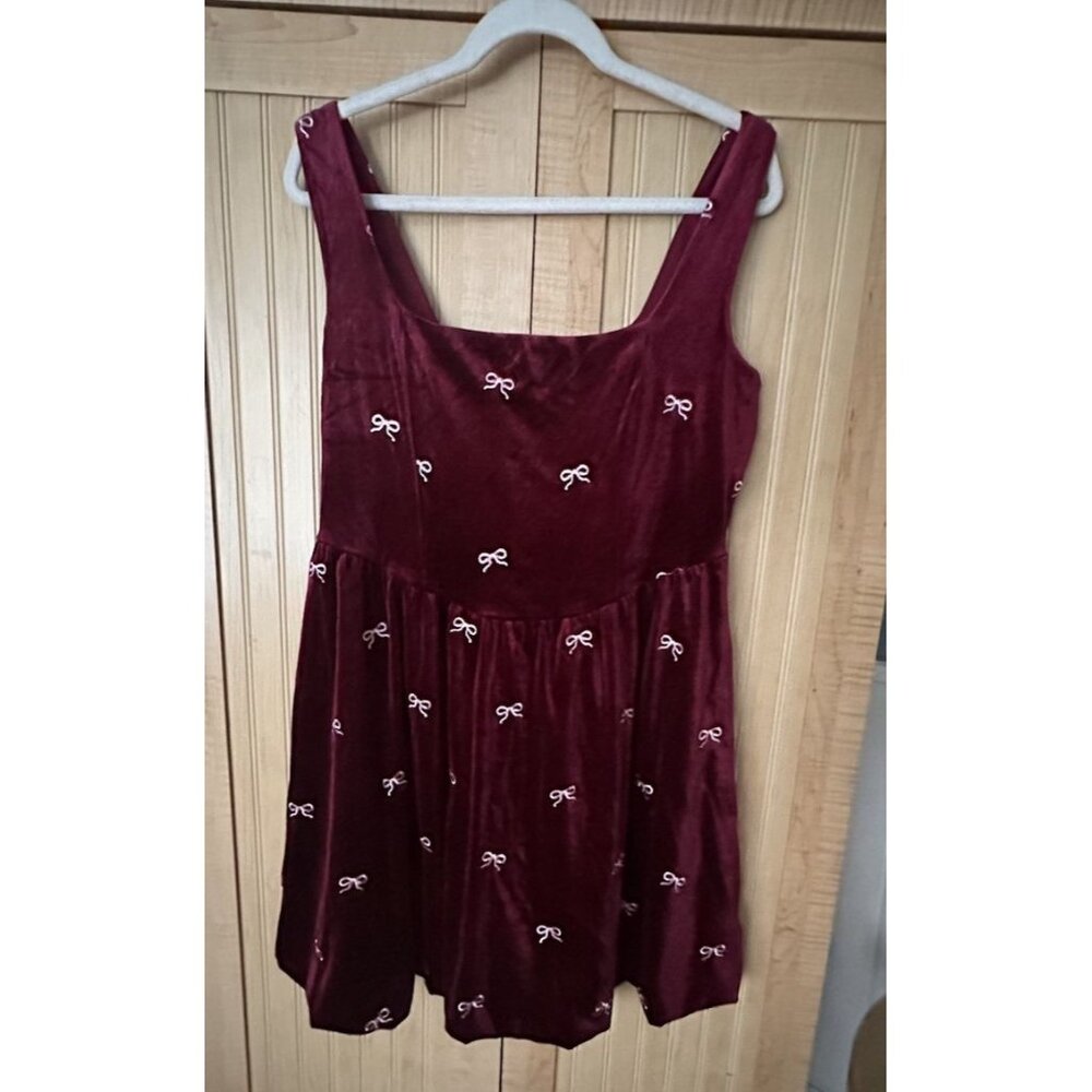 Altar'd State Burgundy Trinity Velvet Bubble Dress Size XL Burgundy valentines - Picture 2 of 8